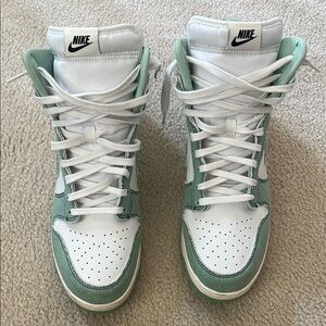 Nike Dunk 85 Men’s hi-Top sneakers - White and Mint Green